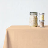 Ommeltu 100 % puuvillainen pöytäliina | Apricot sherbet -
